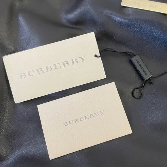 Vintage Burberry Hobo Crossbody - Picture 12 of 14